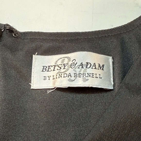 Betsy &‎ Adam Black One Shoulder Ruffle Cocktail Dress Women Small? (See Photos) - Picture 3 of 7